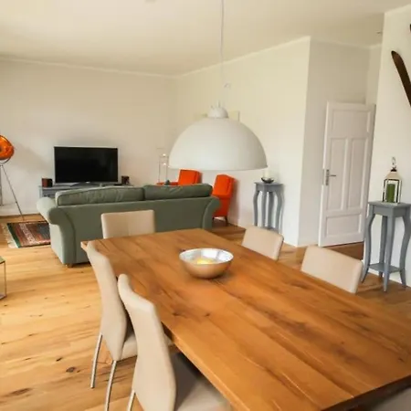 Ferienwohnung Daheim Apartment Lubeck